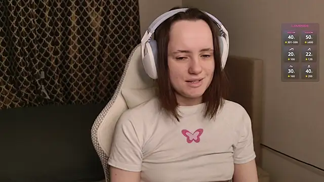 Luna Loveee online show from November 2025 03:17:02 AM