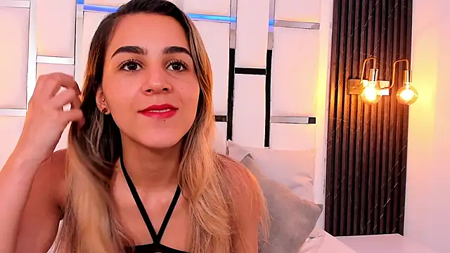 Snapshot of _iris1_ chatting on February 2025 03:54:01 PM  iris1  online show from February 2025 03:54:01 PM