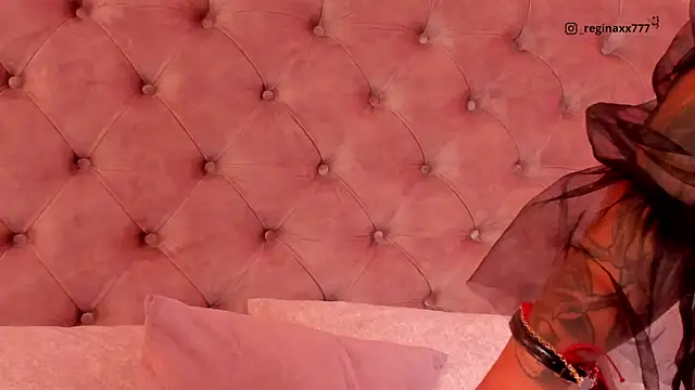 regina noctixx online show from November 2025 11:16:01 PM