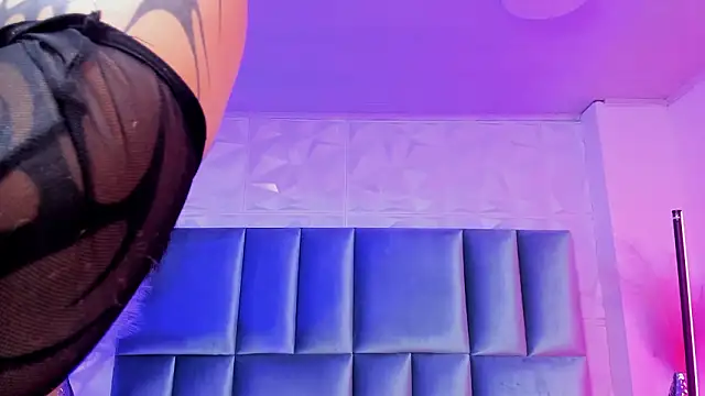 Selene bennet online show from March 2026 03:44:02 AM