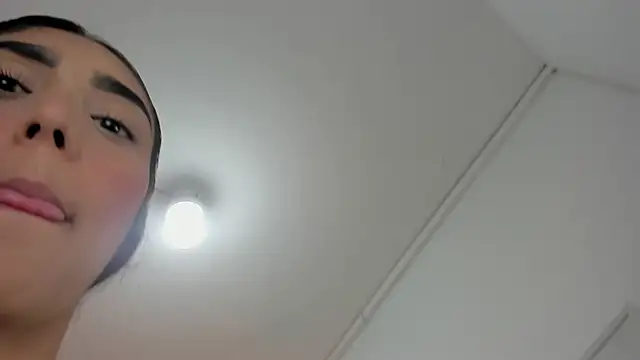 Snapshot of chloee_ross chatting on March 2025 02:25:02 AM chloee ross online show from March 2025 02:25:02 AM