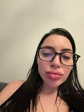 Snapshot of Mia_Splash chatting on February 2026 03:46:02 PM Mia Splash online show from February 2026 03:46:02 PM