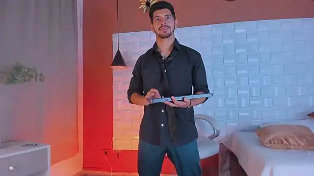 AlejandroStormm online show from March 2025 08:46:02 PM