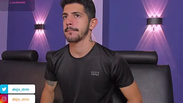 AlejandroStormm online show from September 2025 09:38:01 PM