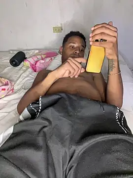 Liam Canales online show from March 2025 03:33:02 AM