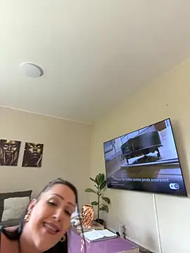 latinaesp online show from June 2026 11:13:02 AM