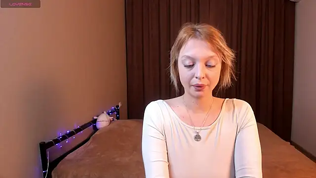 Snapshot of Mystic_Doll chatting on March 2025 06:16:01 PM Mystic Doll online show from March 2025 06:16:01 PM