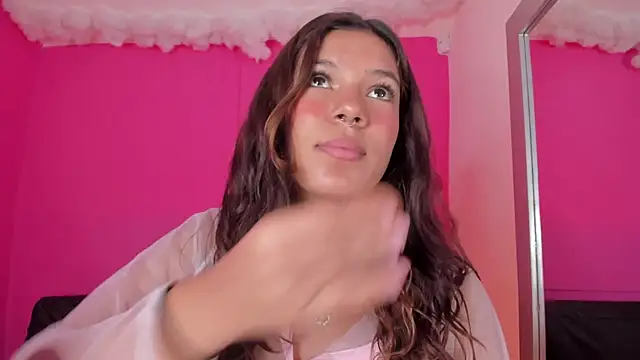 violett 24  online show from March 2025 03:45:02 PM