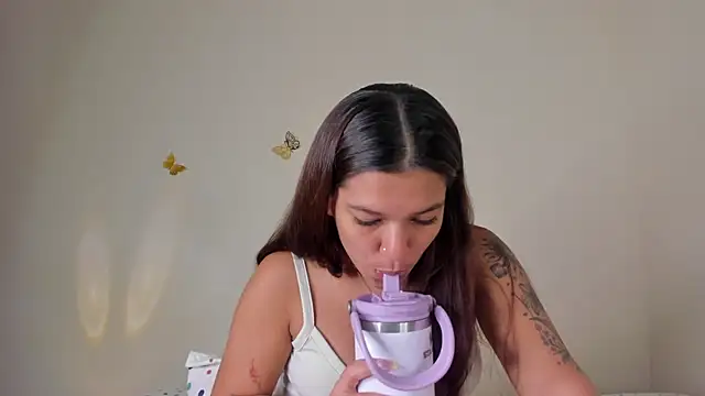 violett 24  online show from October 2025 11:27:01 PM