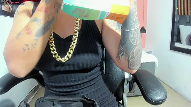 Georgina Vega online show from October 2025 07:43:01 AM