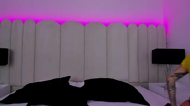 Antonella Smiith  online show from September 2025 02:17:01 PM