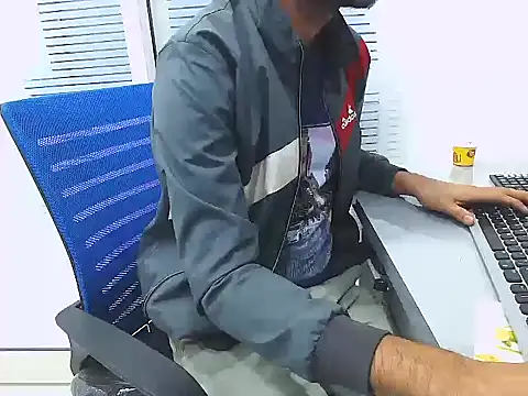 rahulkajuuu0909 online show from December 2025 02:11:01 PM