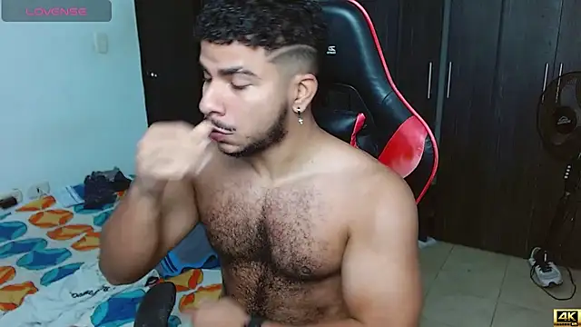 Javier Hot27 online show from March 2026 03:49:01 PM