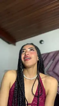 Snapshot of MichelleDiaz_Pink chatting on February 2025 01:46:02 AM MichelleDiaz Pink online show from February 2025 01:46:02 AM