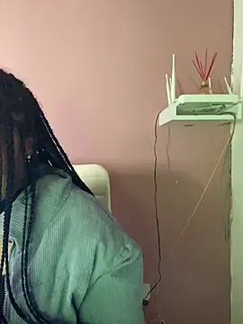 Snapshot of MichelleDiaz_Pink chatting on March 2025 04:32:01 AM MichelleDiaz Pink online show from March 2025 04:32:01 AM