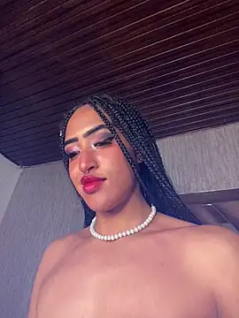 Snapshot of MichelleDiaz_Pink chatting on March 2025 10:55:01 AM MichelleDiaz Pink online show from March 2025 10:55:01 AM