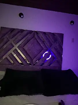 Snapshot of MichelleDiaz_Pink chatting on October 2025 06:11:02 AM MichelleDiaz Pink online show from October 2025 06:11:02 AM