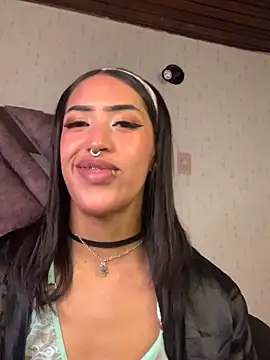 Snapshot of MichelleDiaz_Pink chatting on October 2025 09:36:01 PM MichelleDiaz Pink online show from October 2025 09:36:01 PM