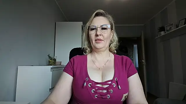 DianaLive online show from March 2026 07:35:02 AM