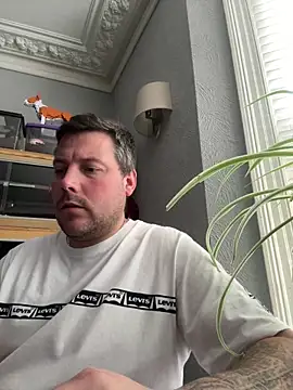 Snapshot of rickalishas8819 chatting on February 2025 04:30:02 PM rickalishas8819 online show from February 2025 04:30:02 PM