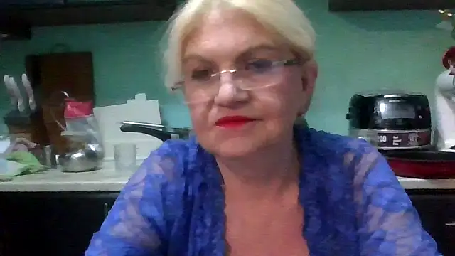 Snapshot of Heidi-Helga chatting on February 2026 06:00:02 PM Heidi-Helga online show from February 2026 06:00:02 PM
