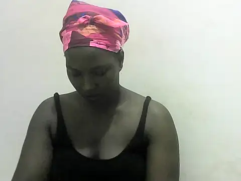 Snapshot of Sweet-Sins_ chatting on February 2025 08:17:01 AM Sweet-Sins online show from February 2025 08:17:01 AM