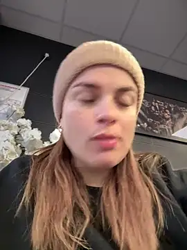 gynna kimera online show from December 2025 10:02:02 AM