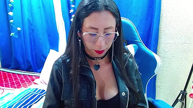Snapshot of Gia_leinn chatting on April 2026 12:24:02 AM Gia leinn online show from April 2026 12:24:02 AM