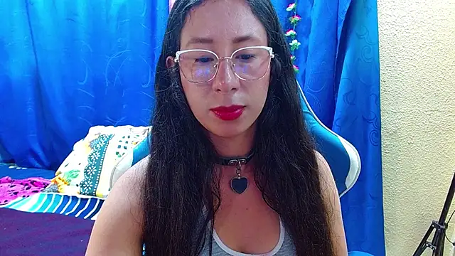 Snapshot of Gia_leinn chatting on May 2026 07:45:02 PM Gia leinn online show from May 2026 07:45:02 PM