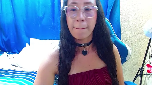 Snapshot of Gia_leinn chatting on May 2026 08:04:02 PM Gia leinn online show from May 2026 08:04:02 PM