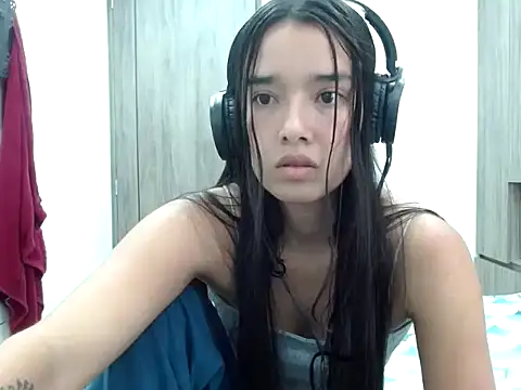  luna 777 online show from April 2026 01:16:01 PM