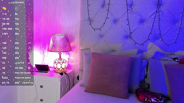 goth tasha online show from December 2025 07:34:02 PM