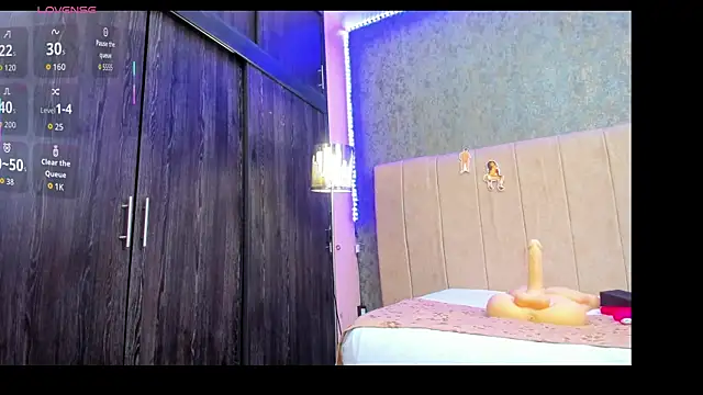 Snapshot of ava-am chatting on November 2025 01:37:01 AM ava-am online show from November 2025 01:37:01 AM