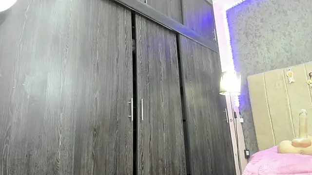 Snapshot of ava-am chatting on December 2025 02:08:02 AM ava-am online show from December 2025 02:08:02 AM