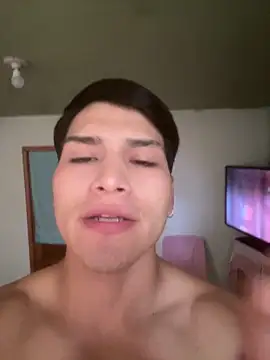 Snapshot of MaxxxSteil chatting on November 2025 12:50:02 PM MaxxxSteil online show from November 2025 12:50:02 PM