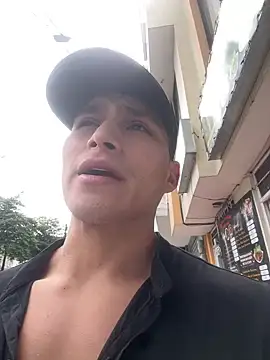 Snapshot of MaxxxSteil chatting on February 2026 04:05:02 PM MaxxxSteil online show from February 2026 04:05:02 PM