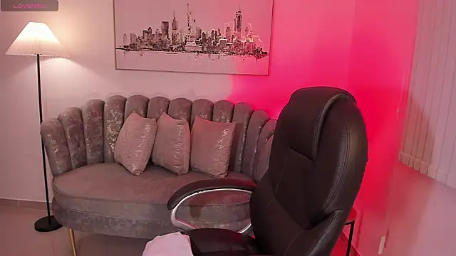 Snapshot of Ivyy_Moon_ chatting on February 2026 01:13:01 AM Ivyy Moon online show from February 2026 01:13:01 AM