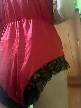 Femboylili online show from November 2025 02:02:01 PM