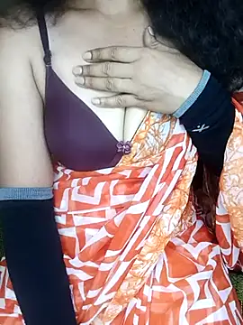 Snapshot of geetha_telugu_kan277 chatting on March 2025 07:32:02 AM geetha telugu kan277 online show from March 2025 07:32:02 AM