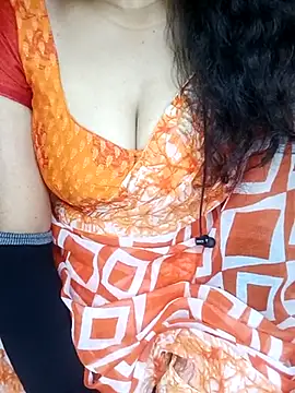 Snapshot of geetha_telugu_kan277 chatting on March 2025 12:55:02 PM geetha telugu kan277 online show from March 2025 12:55:02 PM