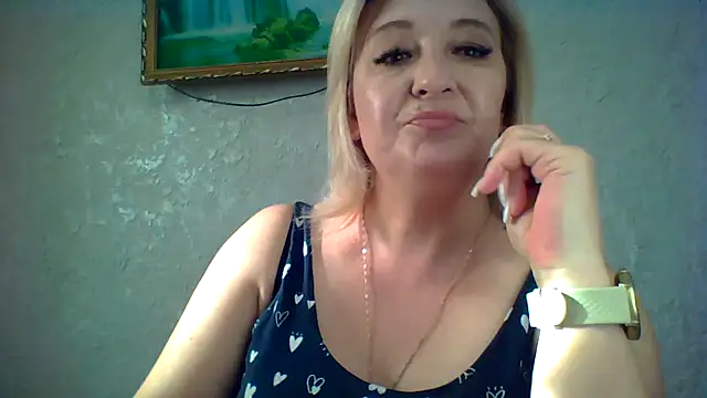 ArielXLoveresss online show from September 2025 01:58:01 PM