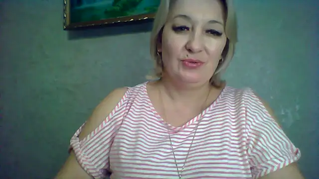 ArielXLoveresss online show from November 2025 08:30:02 PM