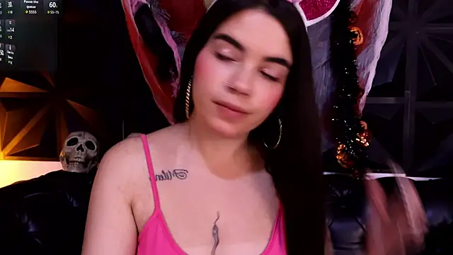 DaphneGlas online show from October 2025 12:49:01 PM