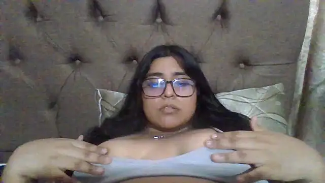 virginbrunette99 online show from March 2025 04:30:01 PM