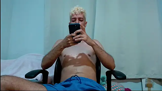 blondetwink online show from February 2025 10:50:02 PM