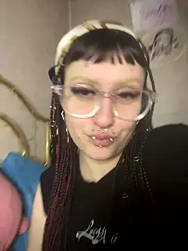 KititA12 online show from September 2025 12:08:02 PM