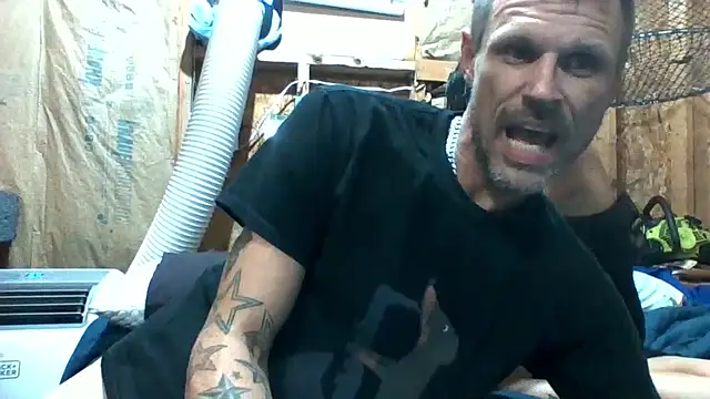 Snapshot of SillyRabbitz chatting on September 2025 12:14:01 AM SillyRabbitz online show from September 2025 12:14:01 AM