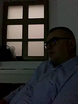 Mike8523 online show from December 2025 05:35:01 AM