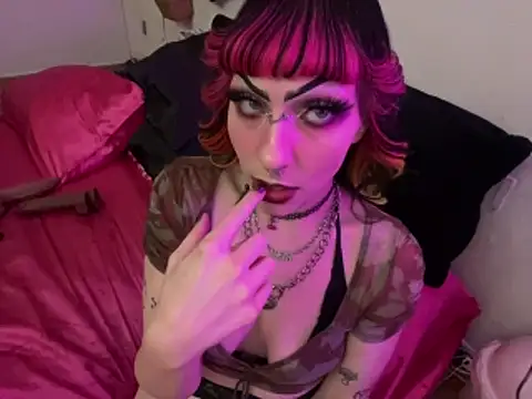 ChrryFoxx online show from November 2025 10:18:02 AM