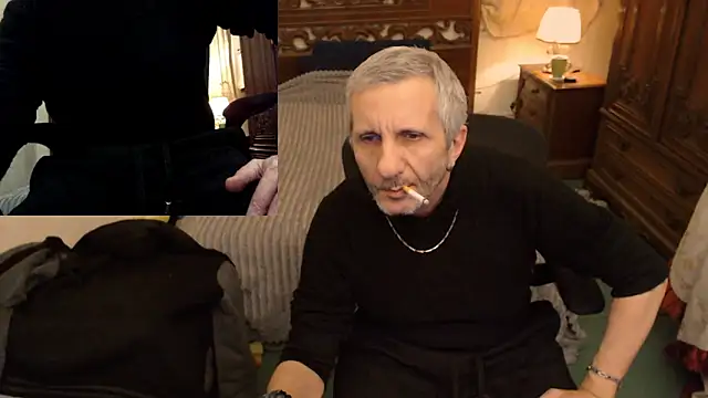 maxdaddy690 online show from November 2025 10:11:02 PM